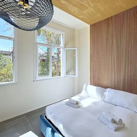 Solemar Sicilia - Penelope Lejlighed *